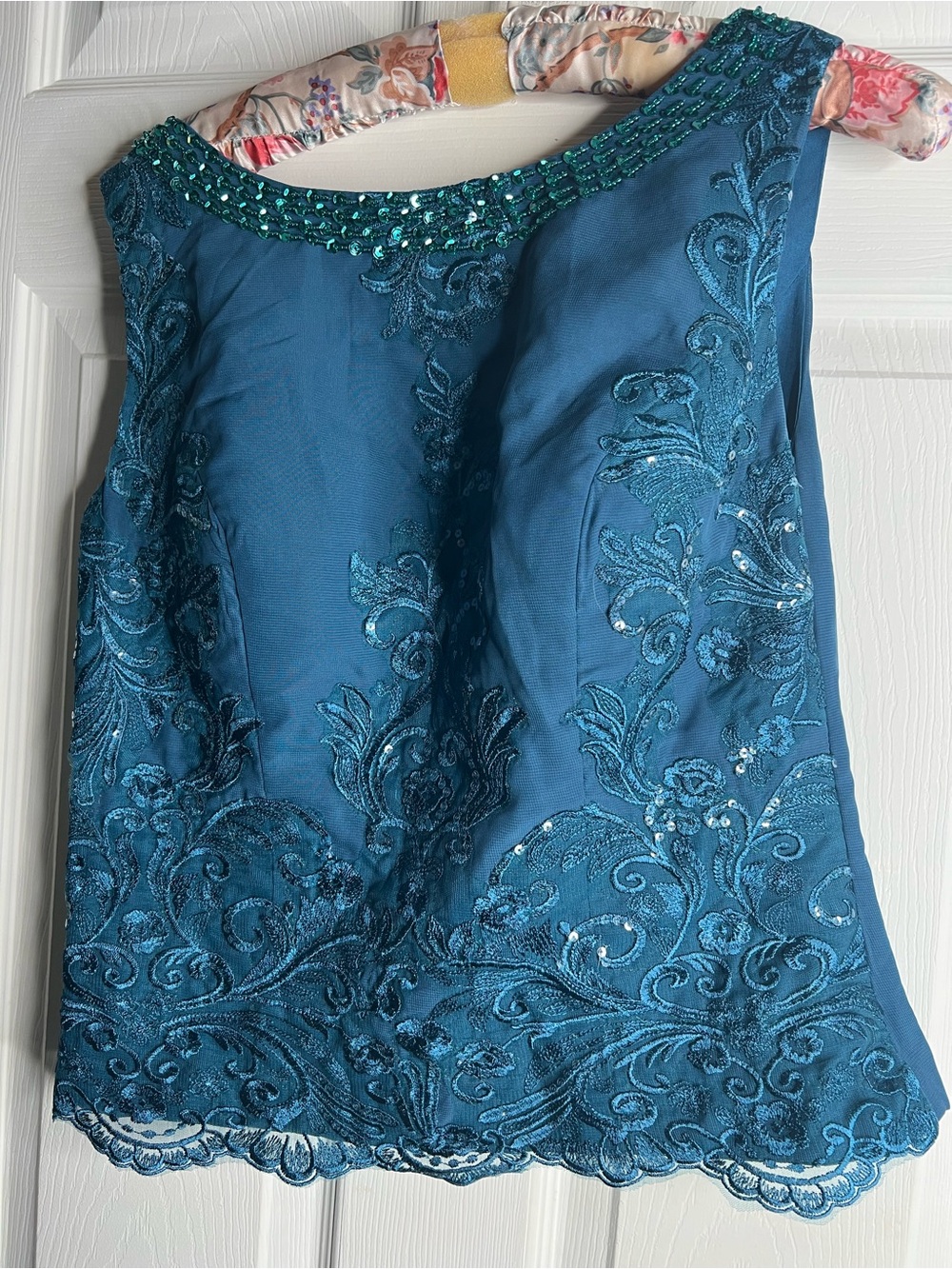 Teal Beaded Embroidered Sleeveless Top size 6